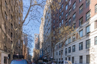 Plus de détails pour 1 W 67th St, New York, NY - Commerce de détail à louer