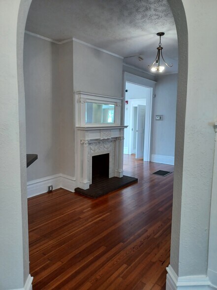 1830 N Pearl St, Jacksonville, FL à louer - Photo du bâtiment - Image 3 de 20