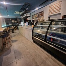 Commerce de détail dans Montmeló, Barcelona à louer Photo intérieure- Image 2 de 5