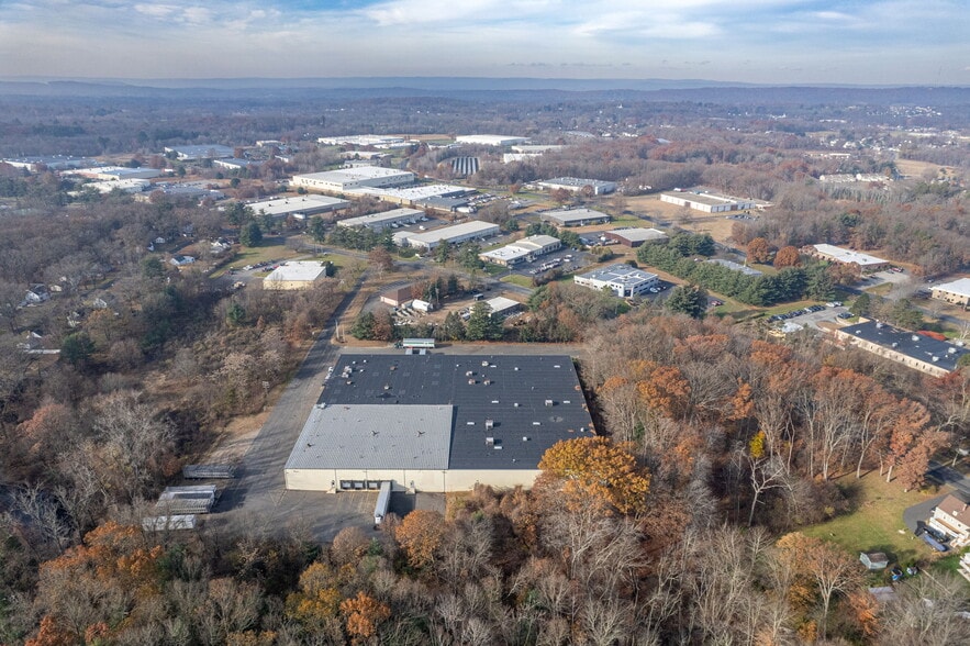 609 Silver St, Agawam, MA for sale - Building Photo - Image 2 of 6