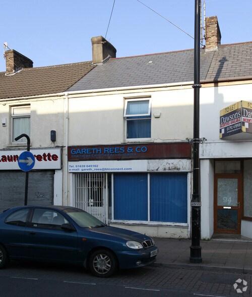 96 Windsor Rd, Neath à vendre - Photo du bâtiment - Image 3 de 3