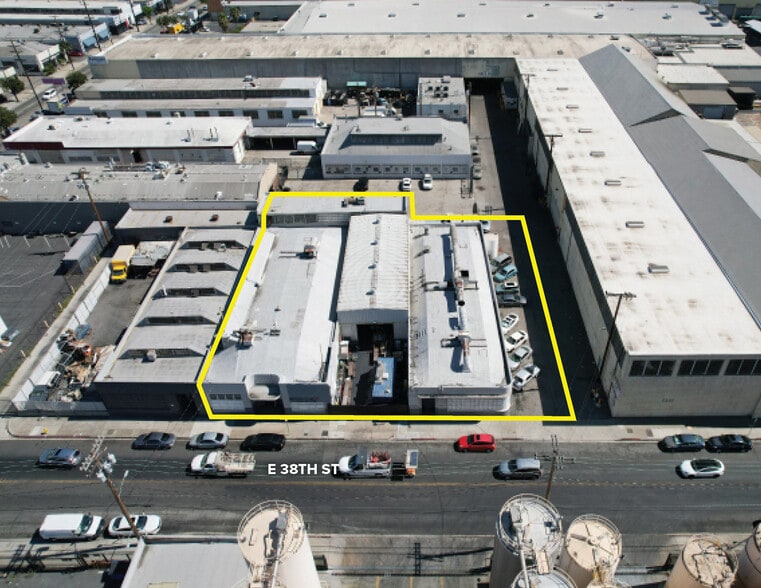 2334-2344 E 38th St, Vernon, CA à vendre - Photo du bâtiment - Image 3 de 4