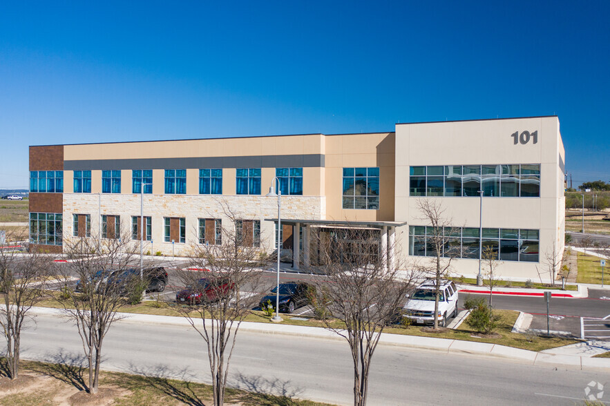 101 Medical Pky, Lakeway, TX for lease - Building Photo - Image 1 of 11