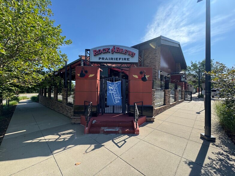 5750 W 137th St, Overland Park, KS à louer - Photo du bâtiment - Image 3 de 3