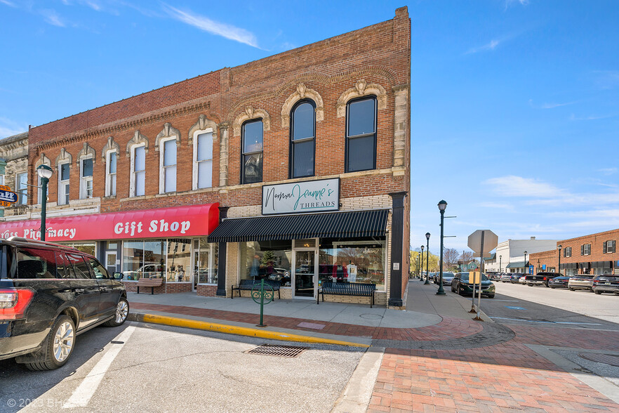 124 N 1st Ave, Winterset, IA à vendre - Photo du bâtiment - Image 1 de 1