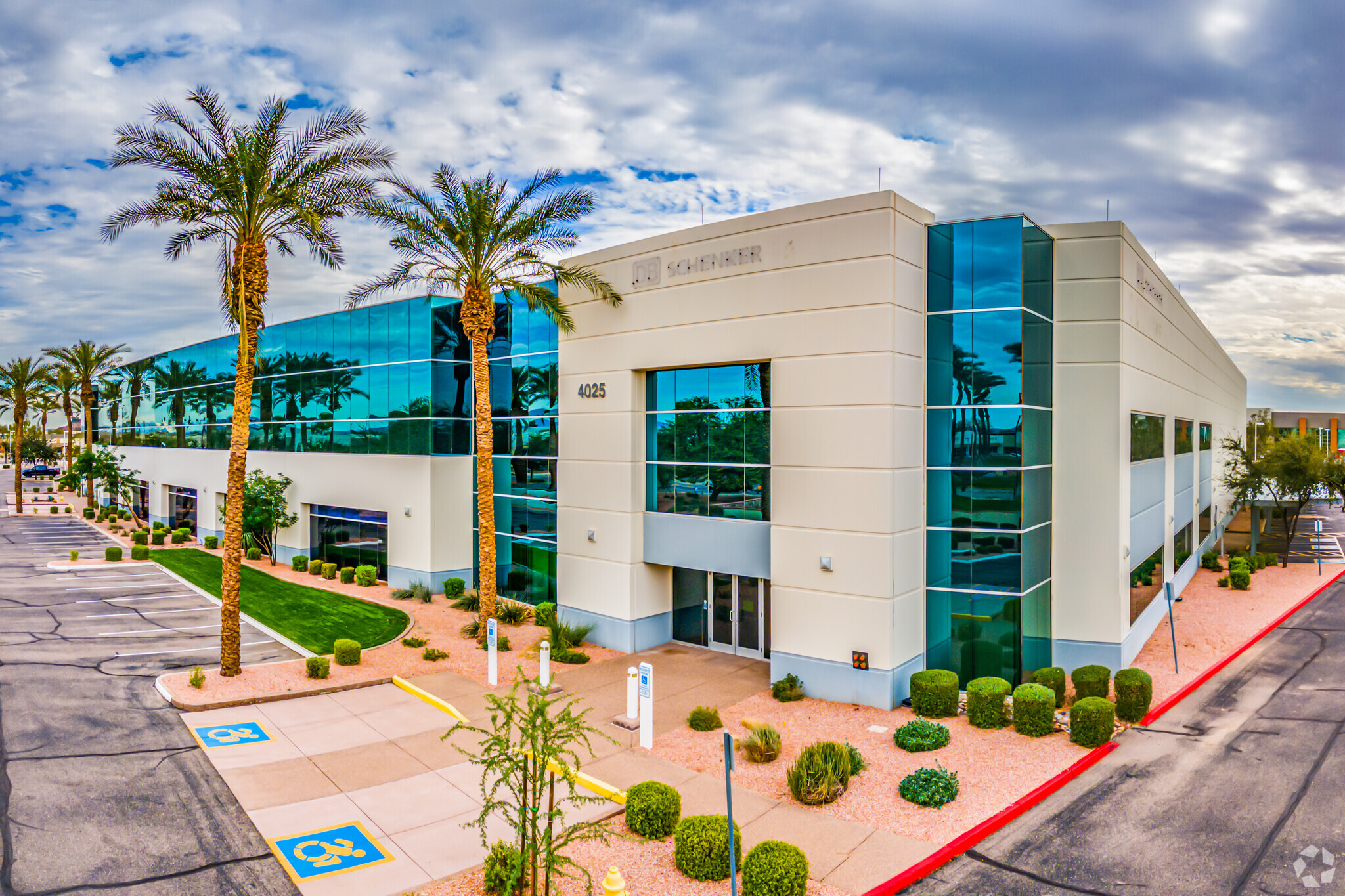 4025 E Cotton Center Blvd, Phoenix, AZ for sale Primary Photo- Image 1 of 1