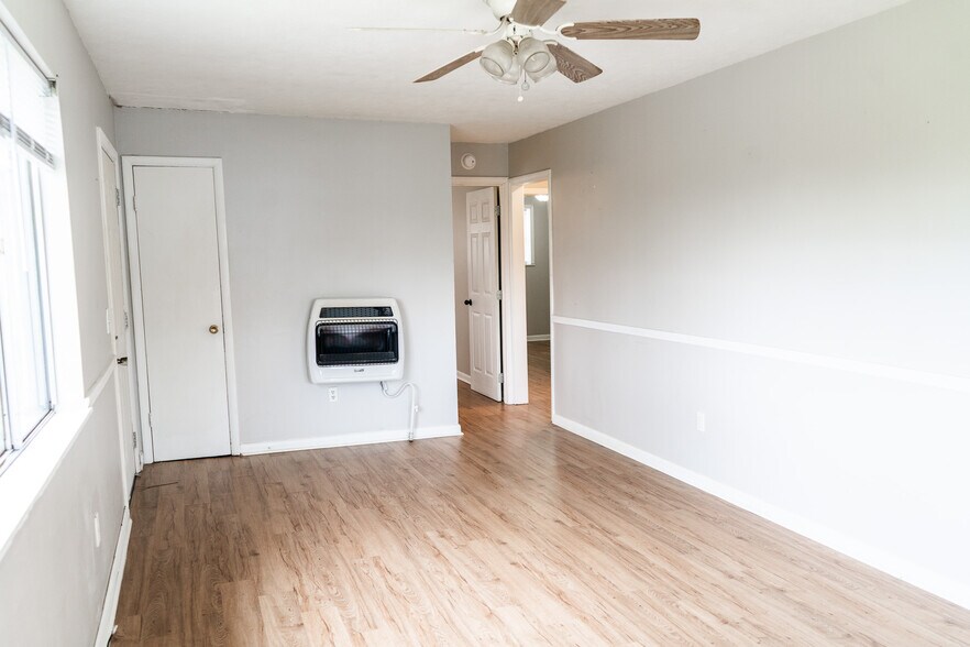 Residential Portfolio (Can be portfolio of 7 properties for sale on LoopNet.ca - Building Photo - Image 3 of 111
