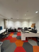 523 W 6th St, Los Angeles, CA for lease Interior Photo- Image 1 of 3