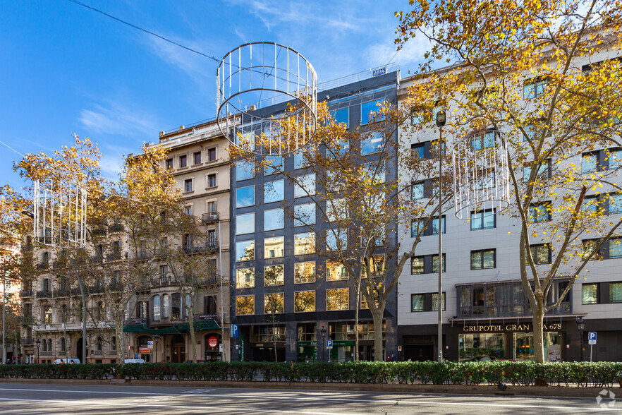 Gran Vía De Les Corts Catalanes, 680, Barcelona, Barcelona à louer - Photo du bâtiment - Image 3 de 4