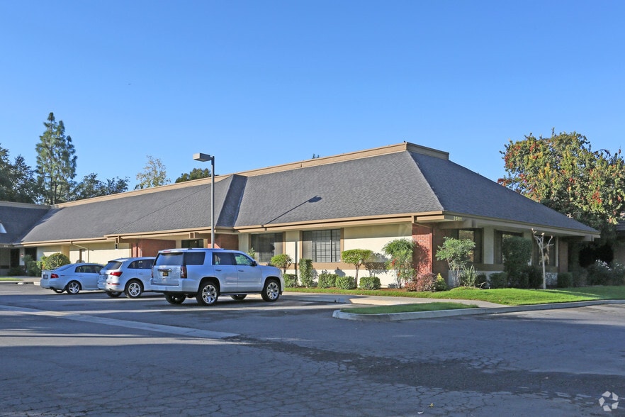 3585 W Beechwood Ave, Fresno, CA for sale - Building Photo - Image 3 of 15