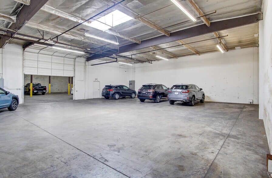 15220-15250 Texaco Ave, Paramount, CA à louer - Photo du bâtiment - Image 2 de 9