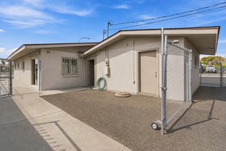 1211 S Eastern Ave, Las Vegas, NV for lease Interior Photo- Image 2 of 27