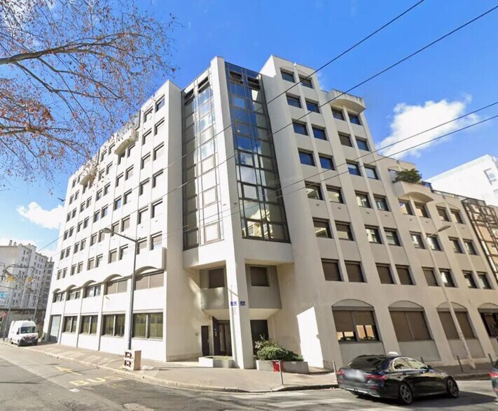 13 Rue Des Emeraudes, Lyon for sale - Building Photo - Image 2 of 10
