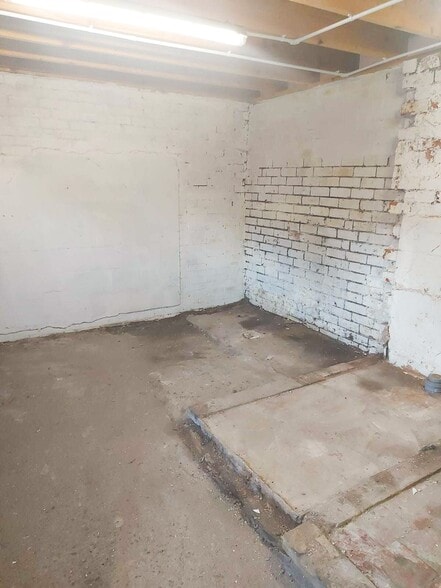 58 High St, Lincoln for lease - Primary Photo - Image 1 of 5