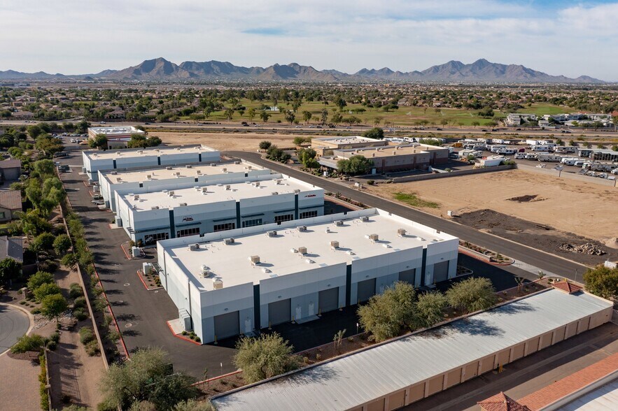 22280-22330 S Scotland Ct, Queen Creek, AZ à louer - Photo du bâtiment - Image 3 de 3