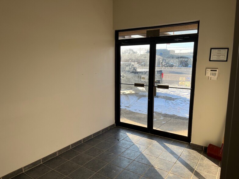 6801 Broadway, Merrillville, IN à vendre - Photo du bâtiment - Image 3 de 15