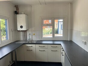 Shore Rd, Southampton for lease Interior Photo- Image 1 of 2
