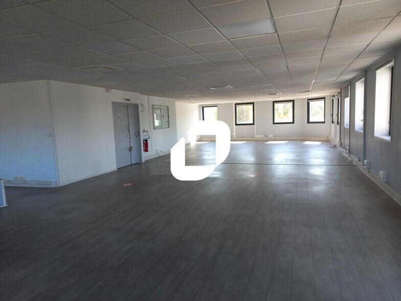 Office in Marcq-en-Baroeul for sale - Interior Photo - Image 3 of 6