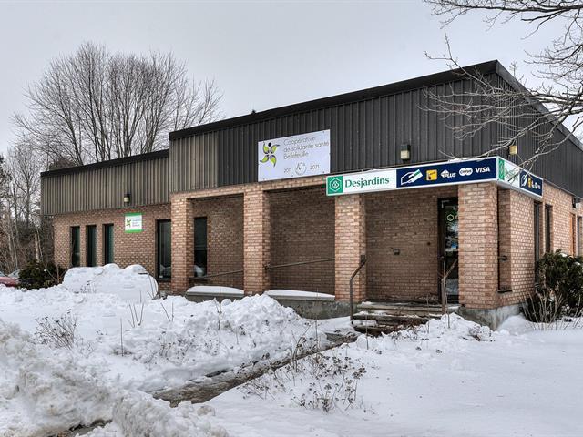 Multi-résidentiel dans Saint-jerome, QC à vendre - Photo principale - Image 1 de 1