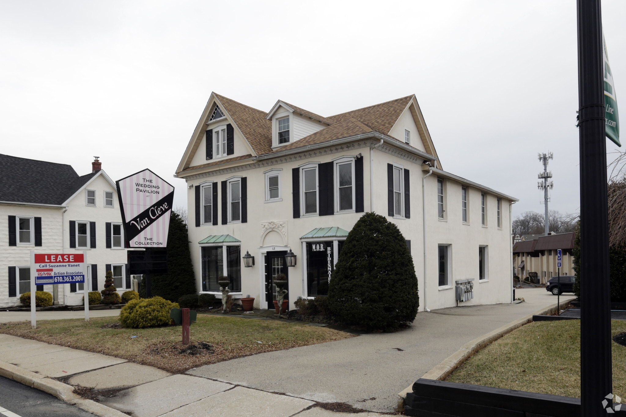 68 E Lancaster Ave, Paoli, PA for lease Primary Photo- Image 1 of 8