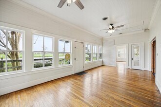 35119 FM 1093, Simonton, TX for sale Interior Photo- Image 1 of 4