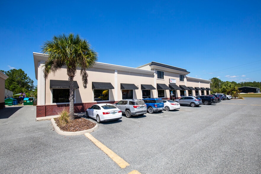 1211 SW Bascom Norris Dr, Lake City, FL for sale - Building Photo - Image 1 of 13
