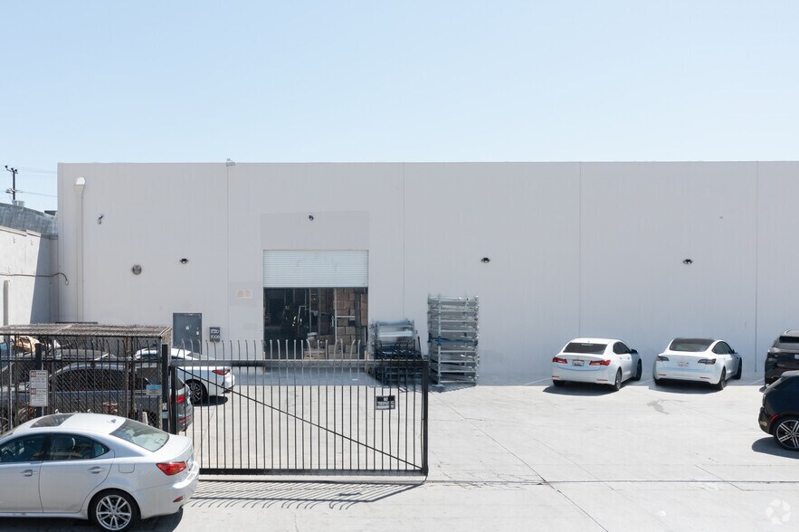 7020 Stanford Ave, Los Angeles, CA for sale - Building Photo - Image 3 of 5