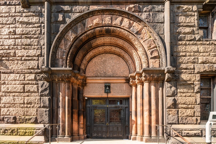 230 Lenox Ave, New York, NY for sale - Building Photo - Image 3 of 4