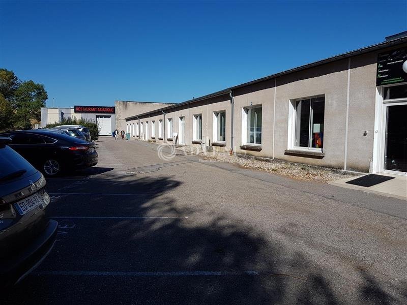 Office in Essey-lès-Nancy for lease Building Photo- Image 1 of 8