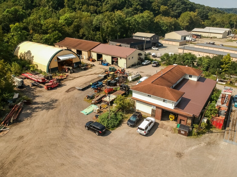740 Greensburg Rd, New Kensington, PA for lease - Primary Photo - Image 1 of 33
