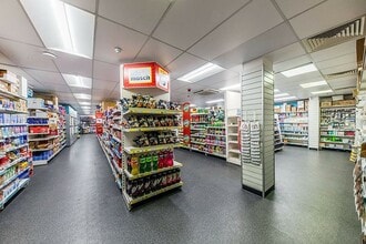 193-221 Southwark Park Rd, London for lease Interior Photo- Image 1 of 4