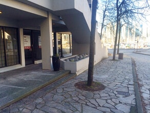 666 Leg In Boot Sq, Vancouver, BC for lease Interior Photo- Image 2 of 2