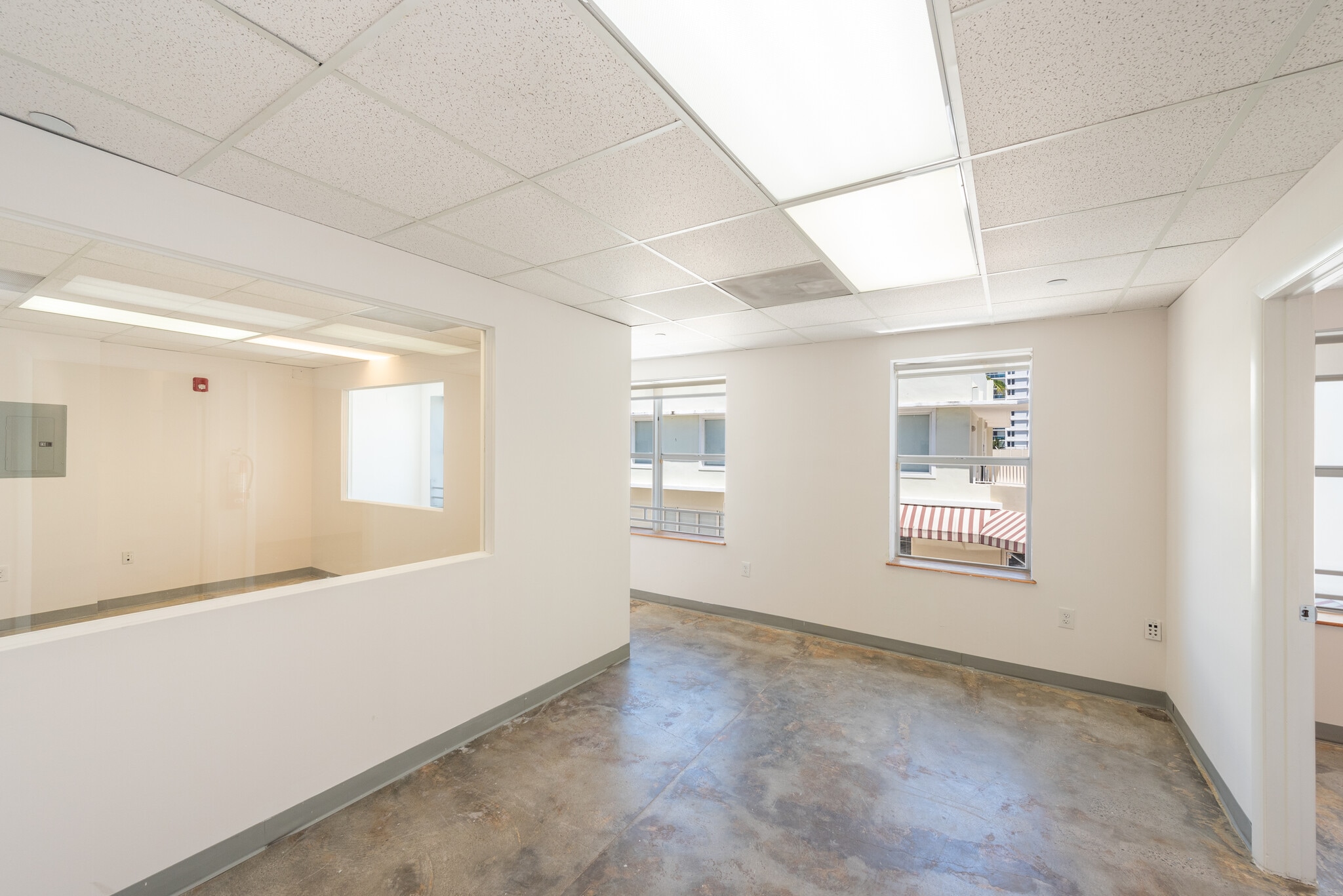 309 23rd St, Miami Beach, FL for lease Interior Photo- Image 1 of 8