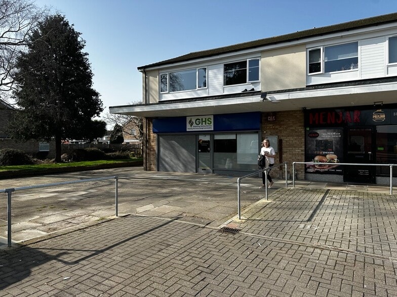 43 Carisbrooke Rd, Gosport à louer - Photo du bâtiment - Image 2 de 2