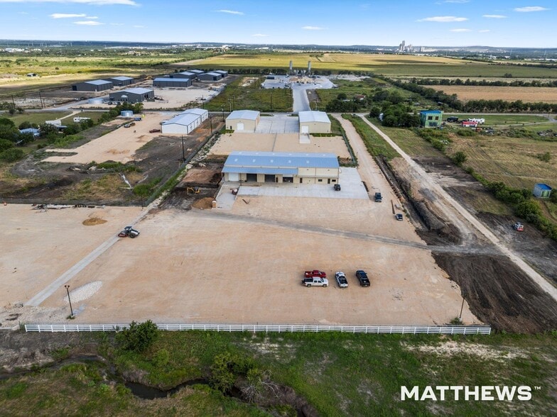 12101 W Interstate 10 W, Marion, TX for lease - Building Photo - Image 2 of 5