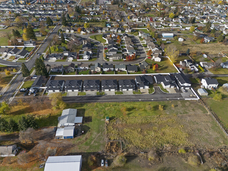 3 Brand New Spokane Valley Duplexes portfolio of 3 properties for sale on LoopNet.ca - Building Photo - Image 3 of 47