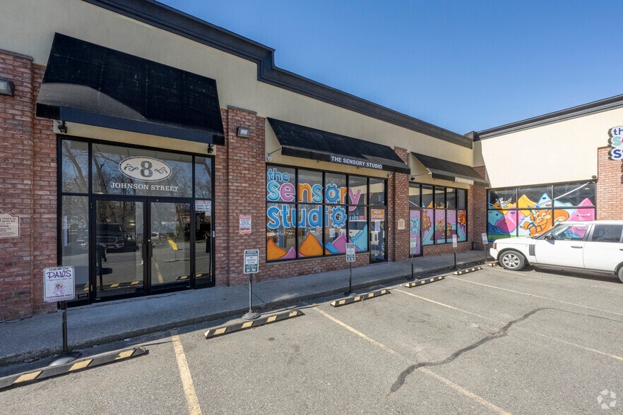 8 Johnson St, Staten Island, NY for lease - Primary Photo - Image 3 of 5