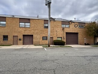 Plus de détails pour 349 Railroad Ave, East Rutherford, NJ - Industriel à louer