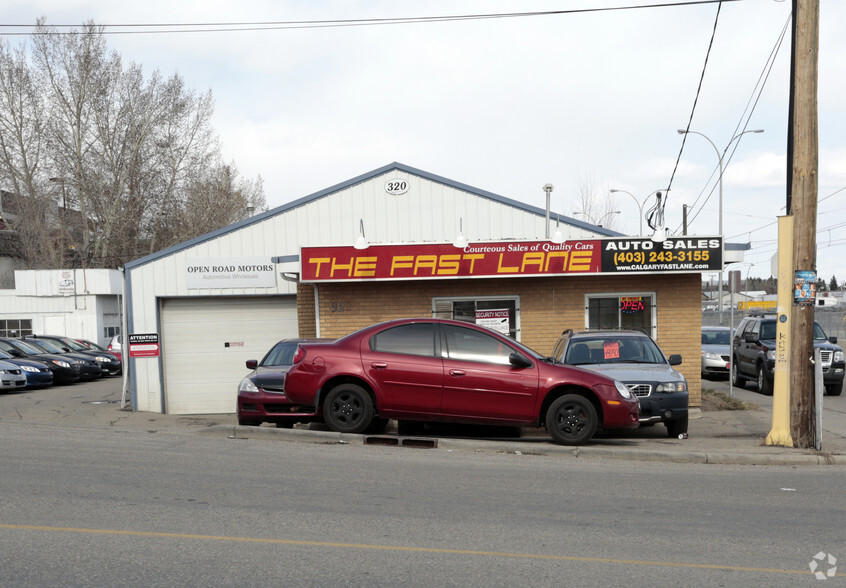 320 39th Ave SW, Calgary, AB for sale - Building Photo - Image 1 of 1