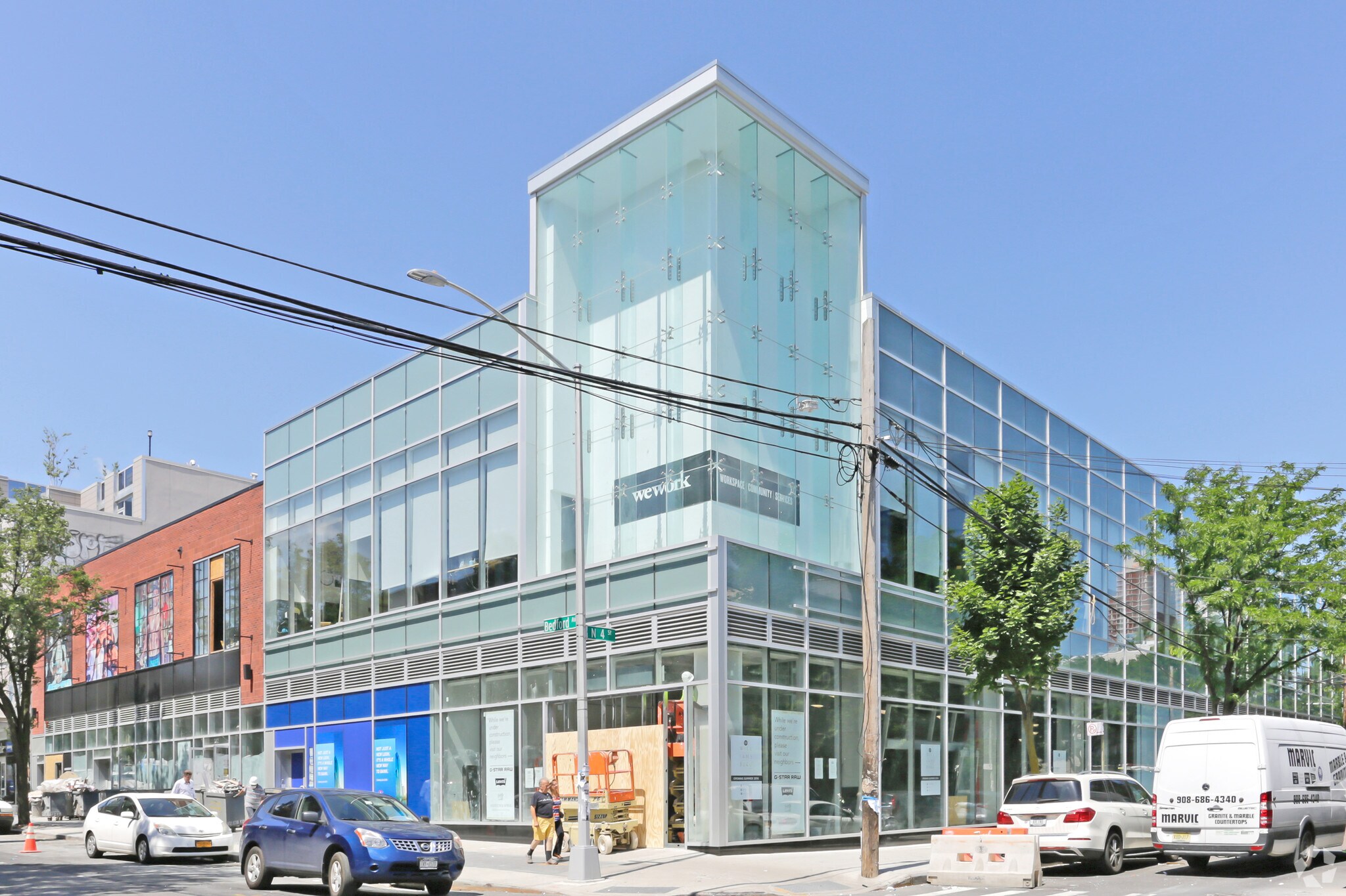 242 Bedford Ave, Brooklyn, NY for lease Primary Photo- Image 1 of 15