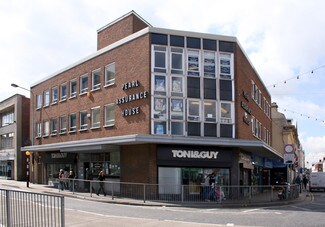 Plus de détails pour 80 Victoria St W, Grimsby - Commerce de détail à vendre