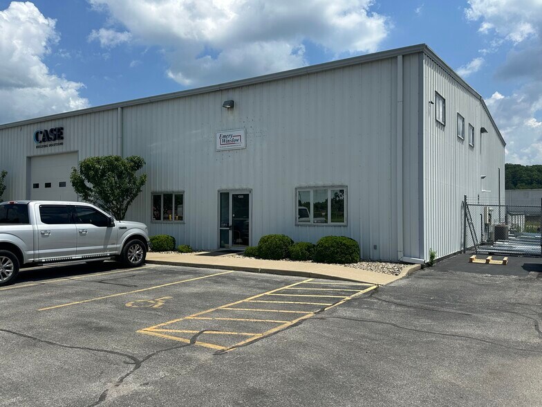 1355 Aberdeen St, Terre Haute, IN à louer - Photo du bâtiment - Image 2 de 20