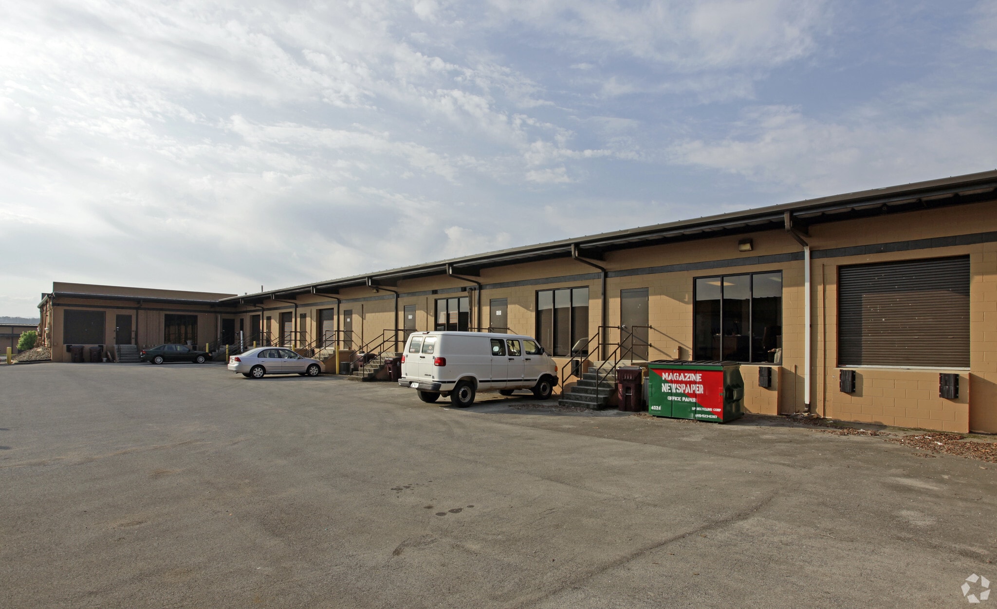 3286 Northbend Cir, Alcoa, TN for lease Building Photo- Image 1 of 2