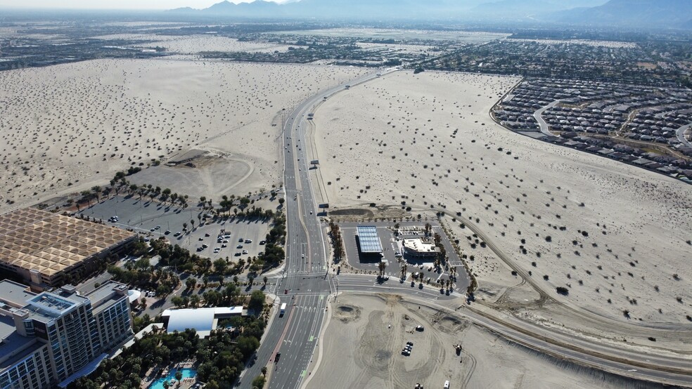 Bob Hope Drive, Rancho Mirage, CA à vendre - Photo du b timent - Image 3 de 6