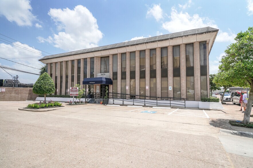 3435 Branard St, Houston, TX à louer - Photo du bâtiment - Image 1 de 7