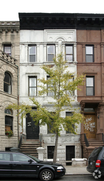 129 W 122nd St, New York, NY for sale - Building Photo - Image 1 of 5