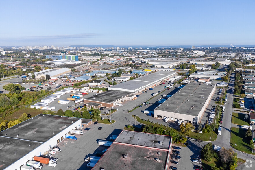 1255 Humber Pl, Ottawa, ON à louer - Aérien - Image 2 de 4