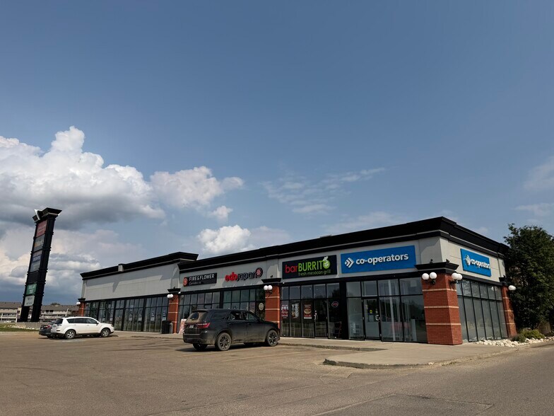 1500 Main St, Slave Lake, AB à louer - Photo du bâtiment - Image 2 de 18