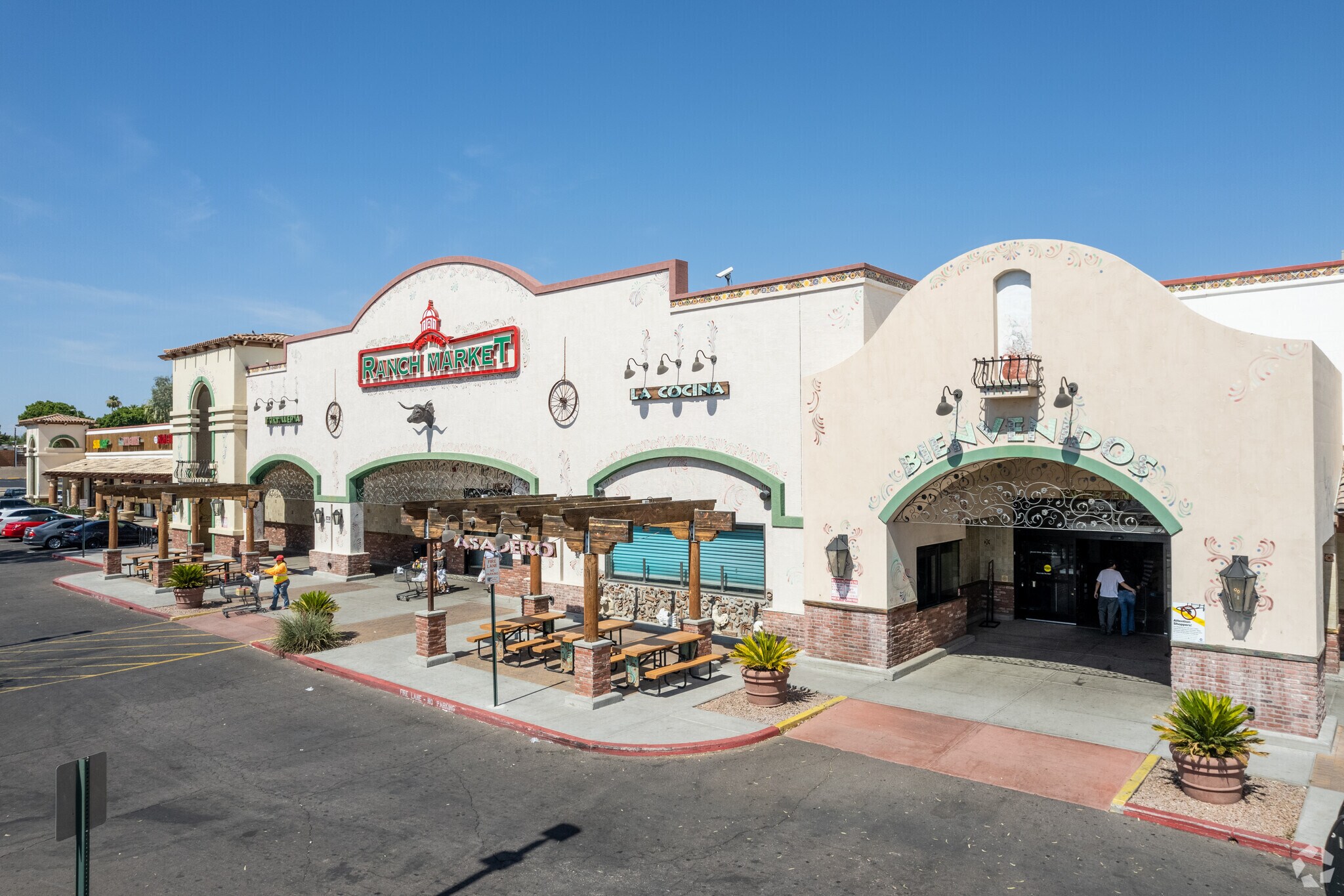 6801-6823 N 35th Ave, Phoenix, AZ à louer Photo du bâtiment- Image 1 de 4