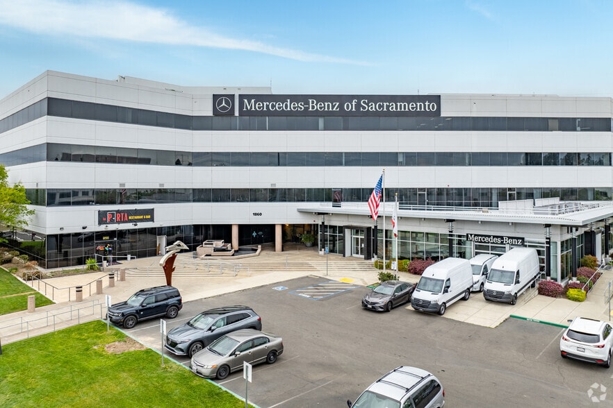 1860 Howe Ave, Sacramento, CA for lease - Building Photo - Image 1 of 18